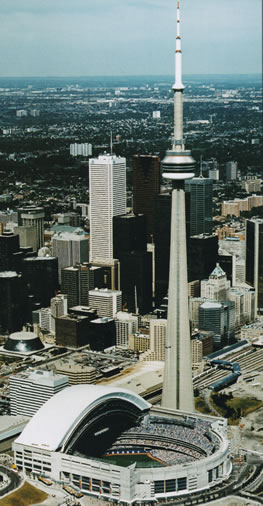 Découverte de Toronto - Une Marina, Le SkyDome, CN Tower — souvenir du voyage au Canada