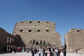 Le Temple de Karnak... Un gigantesque complexe culturel — L’Égypte