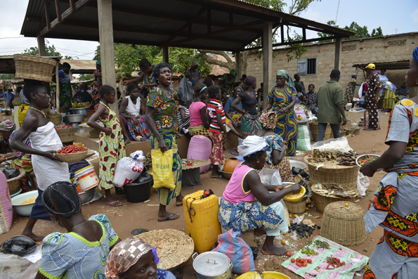 Le marché du troc — Sur un air du Togo