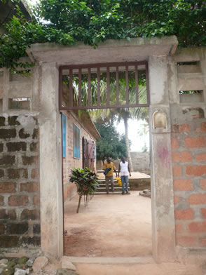 1ère étape : Chez Manu — Le Togo