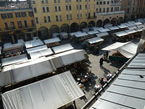 Le Marché aux herbes — Venise