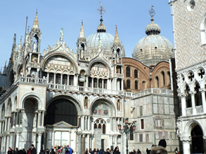 La Basilique Saint Marc — Venise