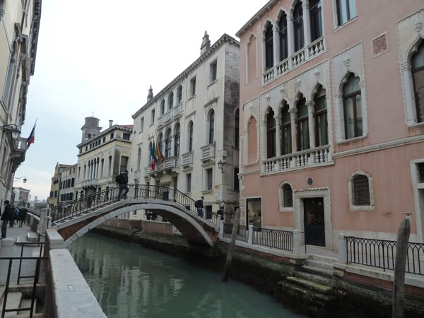 Les ponts vénitiens — Venise